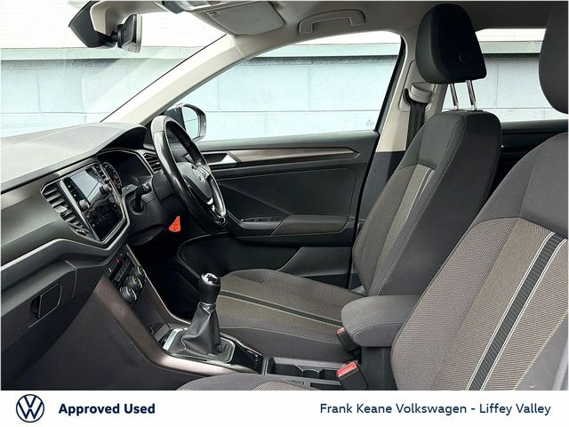 Image for 2018 Volkswagen T-Roc DESIGN 1.0 TSI 110BHP *ONE OWNER* *INDIUM GREY* *CARPLAY & ANDROID AUTO* *FINANCE AVAILABLE* *FRONT & REAR SENSORS*