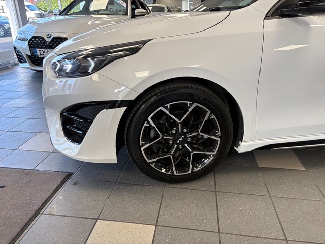 Image for 2023 Kia Ceed 1.6D Mhev GT LINE