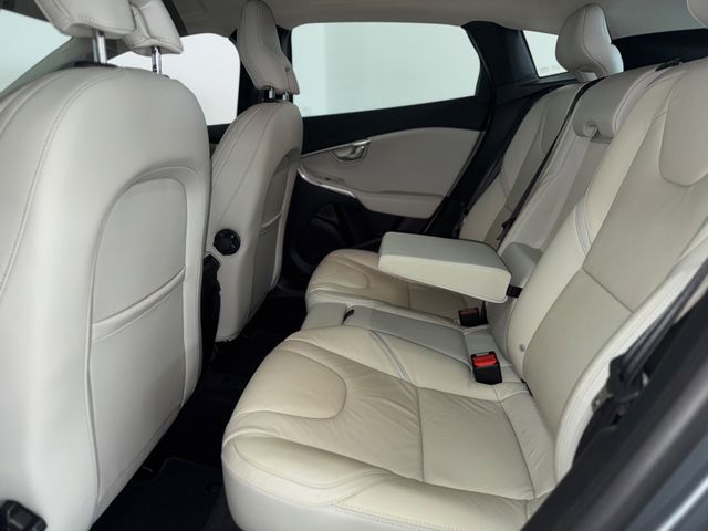 Image for 2019 Volvo V40 T3 MOM ED 5DR Auto