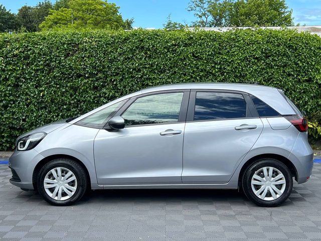 Image for 2023 Honda Fit 1.5 HYBRID // REVERSE CAMERA // DIGITAL CLIMATE CONTROL // DIGITAL CLUSTER