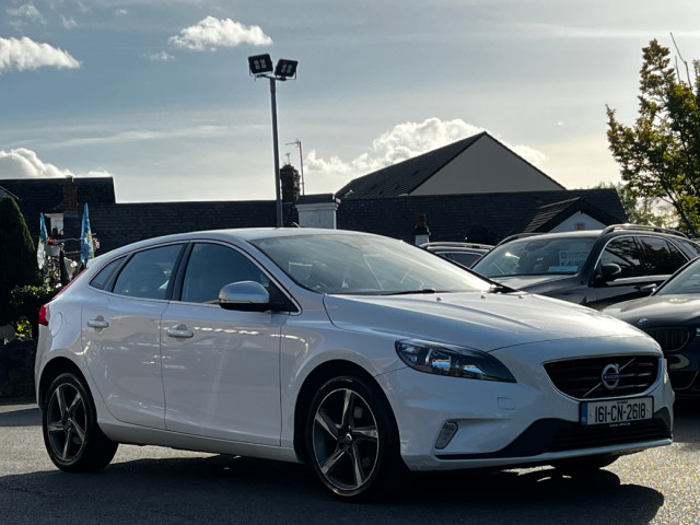 Image for 2016 Volvo V40 2.0 D2 R-DESIGN 5DR *HIGH SPEC*