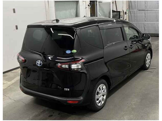 Image for 2018 Toyota Sienta 1.5 Petrol Auto