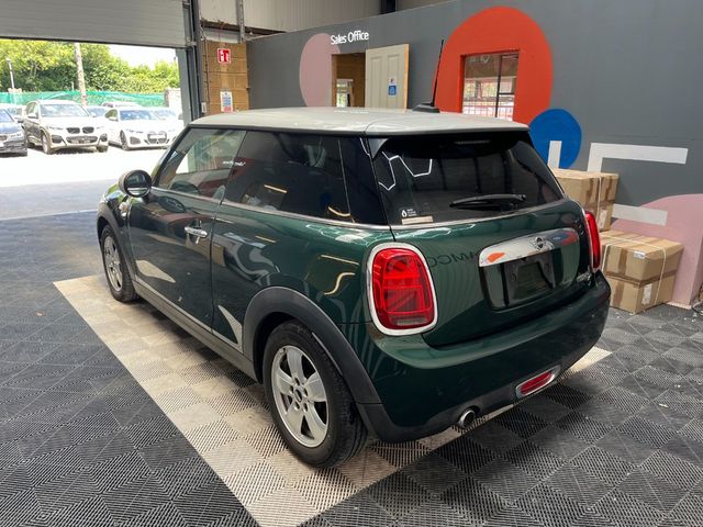 Image for 2019 Mini Cooper 2019 MINI COOPER 1.5 AUTOMATIC / CRUISE CONTROL / PARKING CAMERA AND MORE