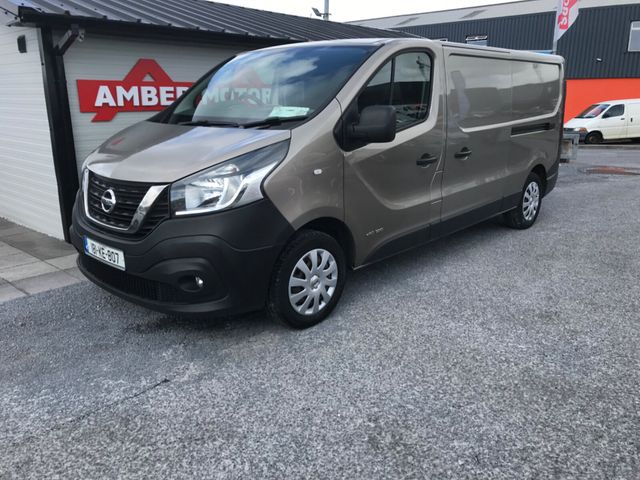 Image for 2018 Nissan NV300 