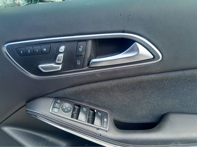 Image for 2016 Mercedes-Benz A Class A180