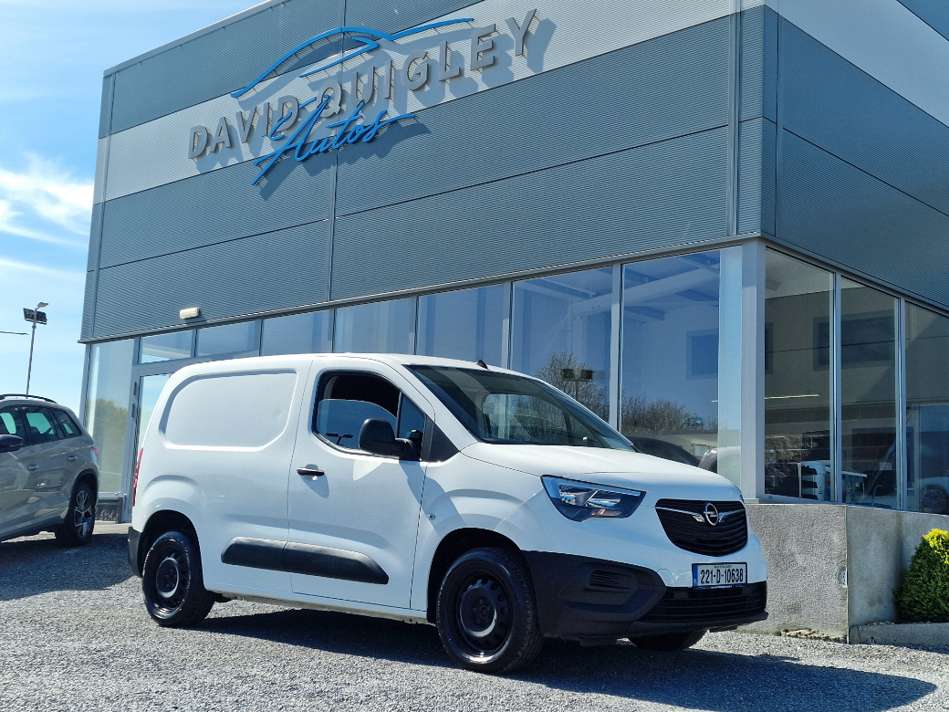Image for 2022 Opel Combo My22-l1h1-1.5 100ps-dsl-6sp 5D