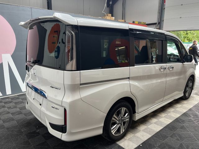 Image for 2021 Honda Stepwagon 2021 HONDA STEPWAGON SPADA EHEV G 2.0 AUTOMATIC / CRUISE CONTROL / PARKING CAMERA / ELECTRIC MEMORY & HEATED SEATS / ELECTRIC & AUTOMATIC DOORS / 7 SEATS OPTION AND MORE