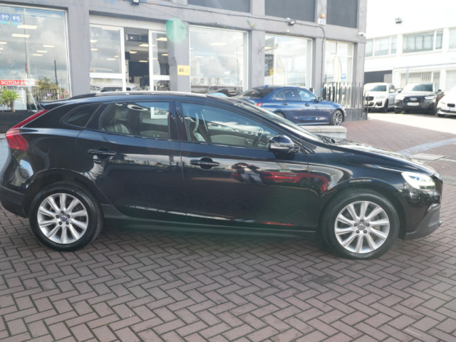 Image for 2018 Volvo V40 Cross Country D4 CROSS COUNTRY 2.0 DIESEL 