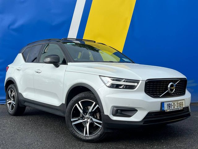 Image for 2019 Volvo XC40 XC40 R-DESIGN 2.0D AUTO // TILT & SLIDE PAN ROOF // LEATHER HEATED SEATS // HARMAN/KARDON SOUND SYSTEM