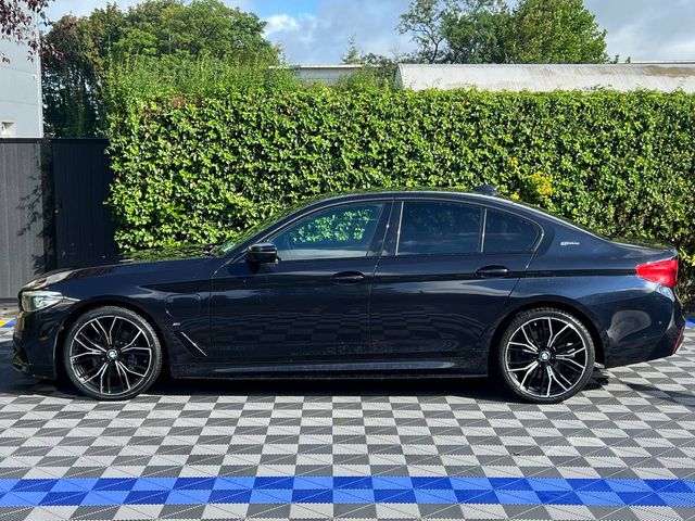 Image for 2019 BMW 5 Series 530e M-SPORT COMPETITION 2.0 HYBRID // HARMAN/KARDON SOUND SYSTEM // LEATHER HEATED & POWERED SEATS // SAT NAV
