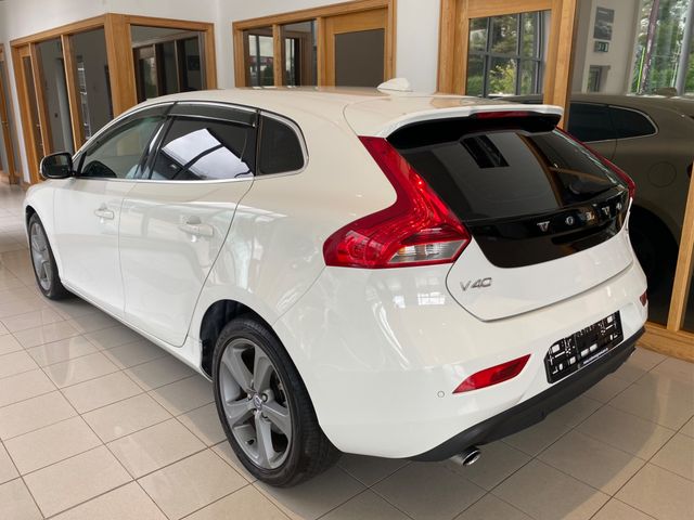 Image for 2013 Volvo V40 T4 180HP SE LUX Auto