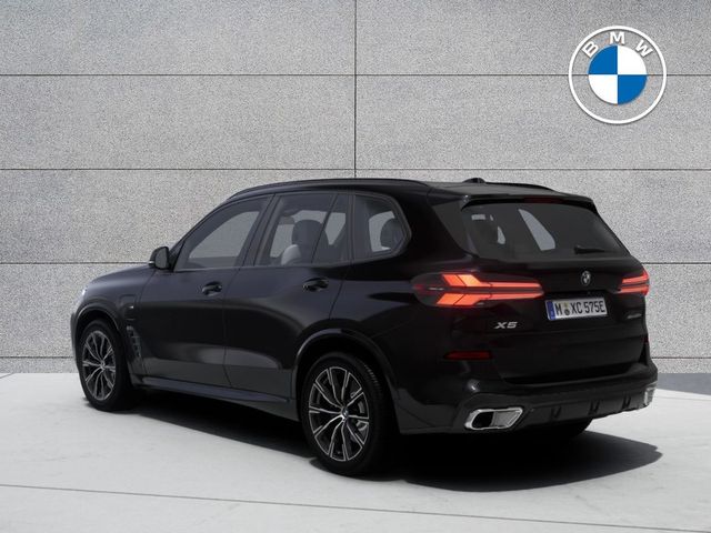 Image for 2026 BMW X5 xDrive50e M Sport