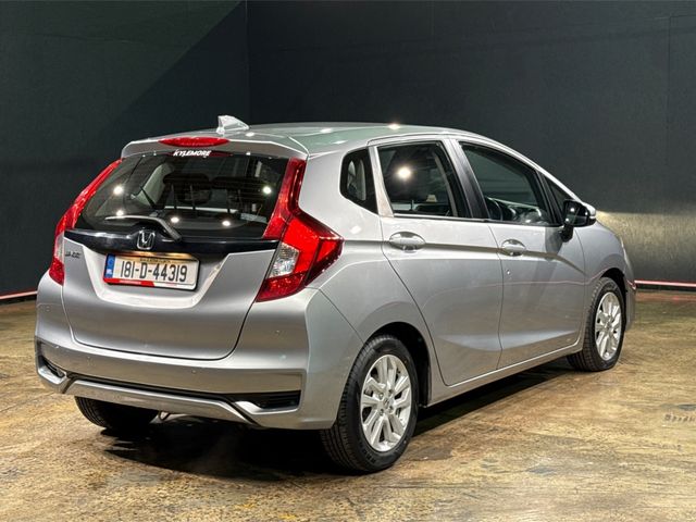 Image for 2018 Honda Jazz MANUAL 1.3L I-VTEC SE - CRUISE CONTROL - A/C HEATING CONTROLS