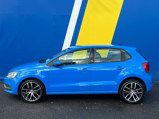 Image for 2015 Volkswagen Polo R-LINE PACK 1.2 TSI AUTO // COMFORTLINE // NEW 17" ALLOYS // REVERSE CAMERA // ADAPTIVE CRUISE CONTROL