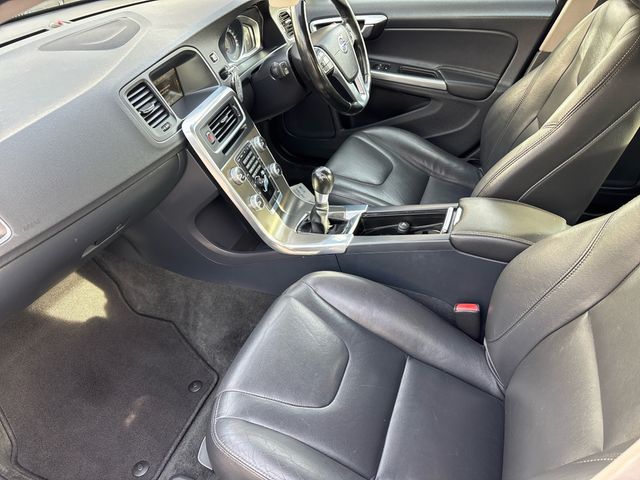 Image for 2015 Volvo S60 D2 SE 4DR