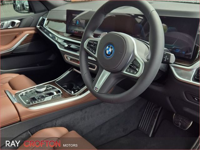 Image for 2025 BMW X5 xDrive50e M Sport
