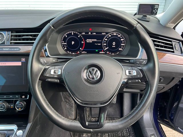 Image for 2019 Volkswagen Passat HIGHLINE 2.0 TDI ** HUGE SPEC ** // COOLED & HEATED SEATS // DRIVER MASSAGE SEAT // APPLE CARPLAY/ANDROID AUTO