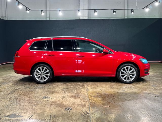 Image for 2017 Volkswagen Golf 1.2 AUTOMATIC - ALLOY WHEELS - MULTI FUNCTION STEERING WHEEL - CRUISE CONTROL - REVERSE CAMERA - 