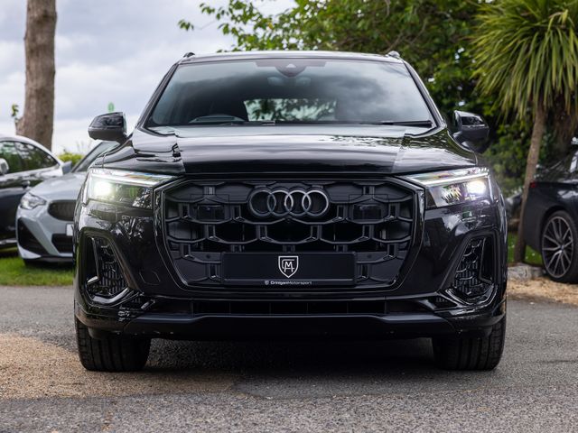Image for 2026 Audi Q7 TFSIe S Line Black Edition