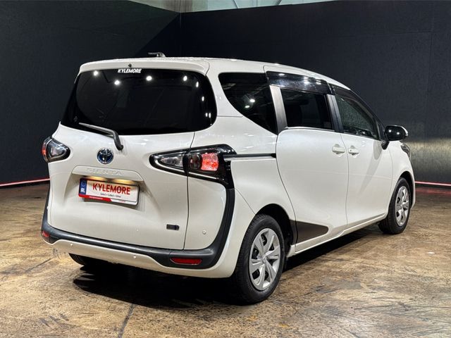 Image for 2021 Toyota Sienta 1.5 HYBRID 7 SEATER - PUSH BUTTON START/STOP - CRUISE CONTROL - REAR CAMERA