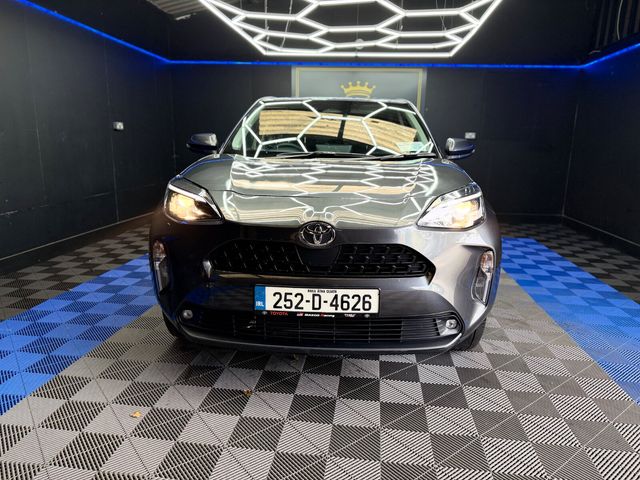 Image for 2025 Toyota Yaris Cross 1.5 Hybrid Luna