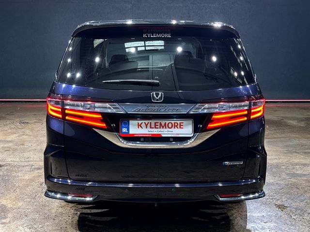 Image for 2016 Honda Odyssey 2.0 HYBRID AUTOMATIC 7 SEATER - FACTORY ALLOYS - BLACK LEATHER UPHOLSTERY - HEATED ELECTRIC SEATS - POWER SLIDING DOORS - 360/REVERSE CAMERA - CRUISE CONTROL