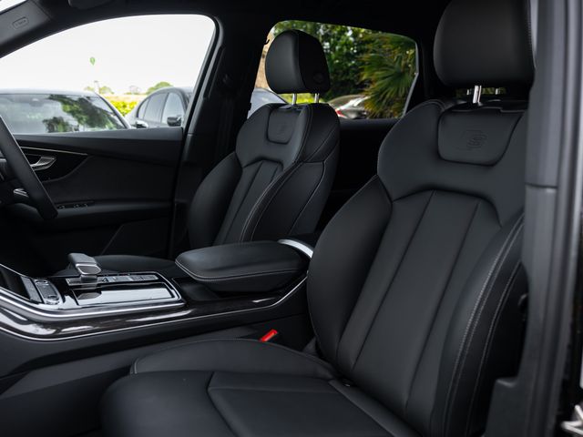 Image for 2026 Audi Q7 Q7 TFSIe Black Edition Quattro 