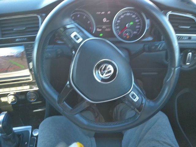Image for 2015 Volkswagen Golf Highline 