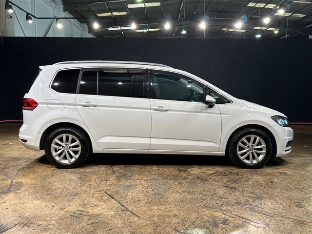 Image for 2017 Volkswagen Touran 1.4 TSI HIGH LINE MPV 7 SEATER - FACTORY ALLOYS - REVERSE CAMERA - CRUISE CONTROL