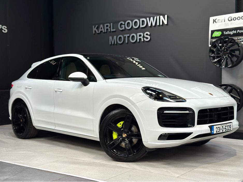 Image for 2023 Porsche Cayenne E-HYBRID COUPE V6 