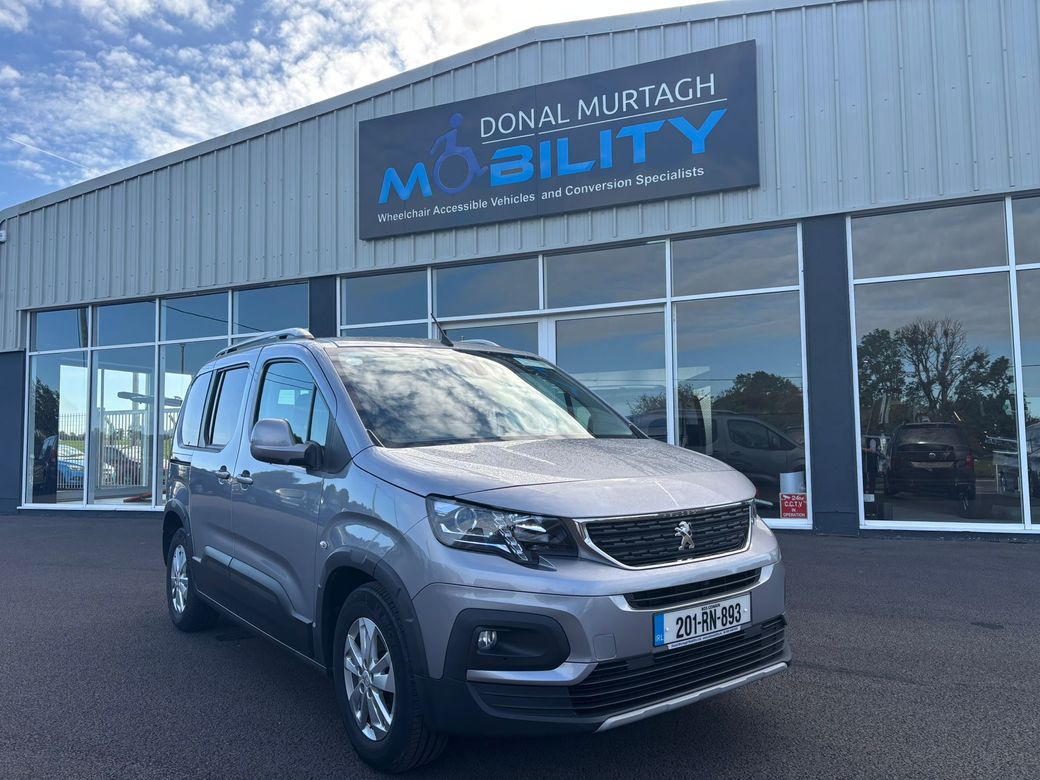 Image for 2020 Peugeot Rifter Wheelchair Car