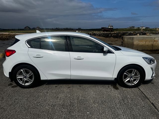 Image for 2019 Ford Focus Zetec 5DR 1.5tdci ONLY 11, 000KM