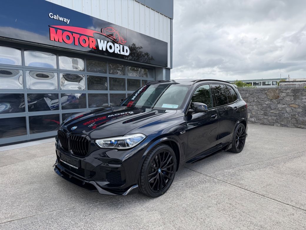 Image for 2021 BMW X5 X DRIVE 45E M SPORT PRO COMFORT PLUS & TECH PLUS PACKS