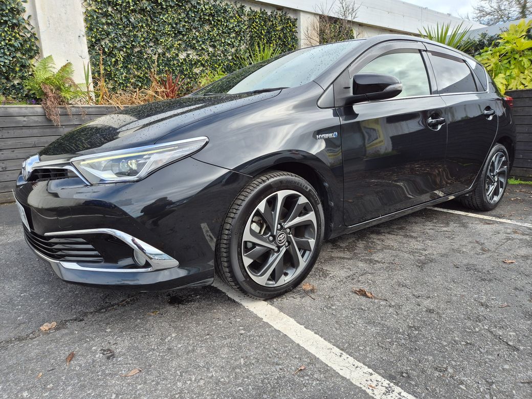 Image for 2016 Toyota Auris 1.8 HYBRID / SOL G-PACK / TOP SPEC / TAX €180 