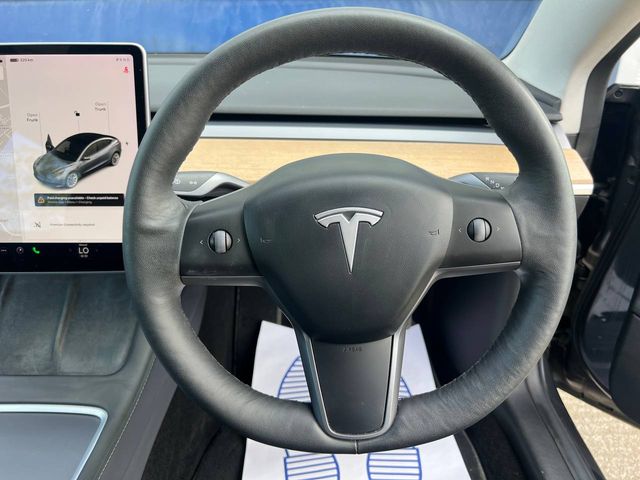 Image for 2021 Tesla Model 3 STANDARD RANGE + // PANORAMIC SUNROOF // TESLA AUTOPILOT // POWERED BOOT LID