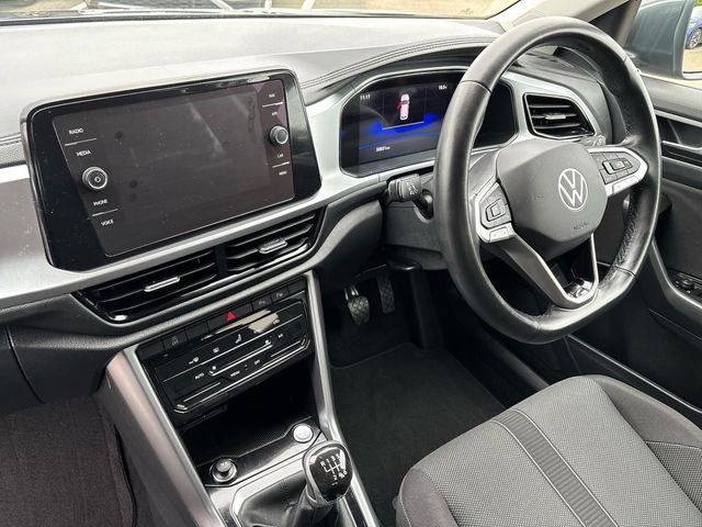 Image for 2024 Volkswagen T-Roc SPECIAL EDITION 1.0TSI 116HP MANUAL