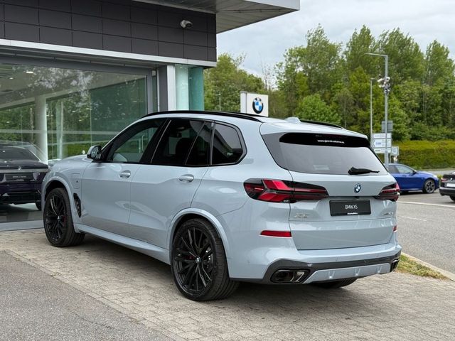 Image for 2026 BMW X5 xDrive50e M Sport Pro
