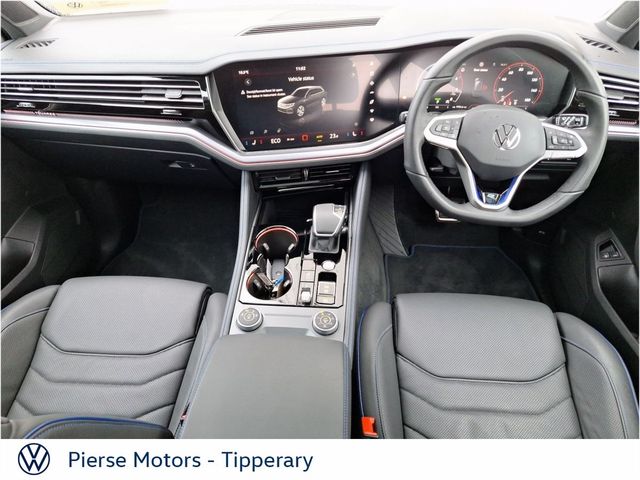 Image for 2025 Volkswagen Touareg Touareg V6 R Tsi Phev R V6 TSi 462 - Matte Grey