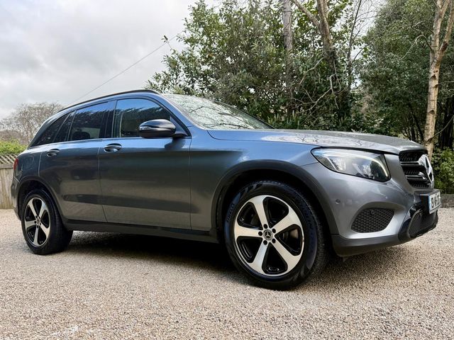 Image for 2019 Mercedes-Benz GLC Class 220 D 4MATIC*F. Mercedes. S. H*