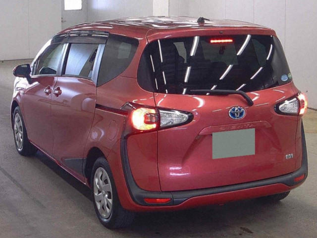 Image for 2016 Toyota Sienta 1.4 Petrol Hybrid Auto
