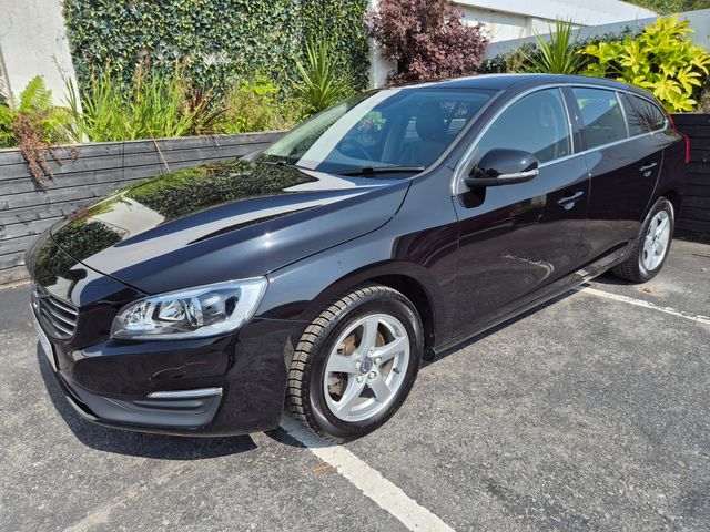 Image for 2018 Volvo V60 2.0 D4 / SE WITH LEATHER / LOW MILEAGE / TAX €270 (182)