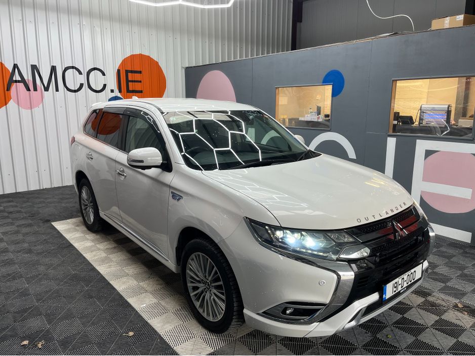 Image for 2019 Mitsubishi Outlander €21950! 2019 MITSUBISHI OUTLANDER PHEV G PLUS PACKAGE 2.4 AUTOMATIC / CRUISE CONTROL / 360° PARKING CAMERA / ELECTRIC MEMORY & HEATED SEATS / HEATED STEERING WHEEL / PADDLE SHIFTERS AND MORE