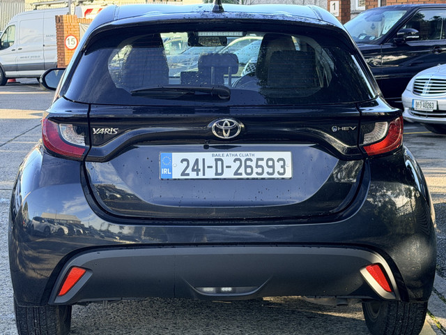 Image for 2024 Toyota Yaris Hybrid 1.5 Luna