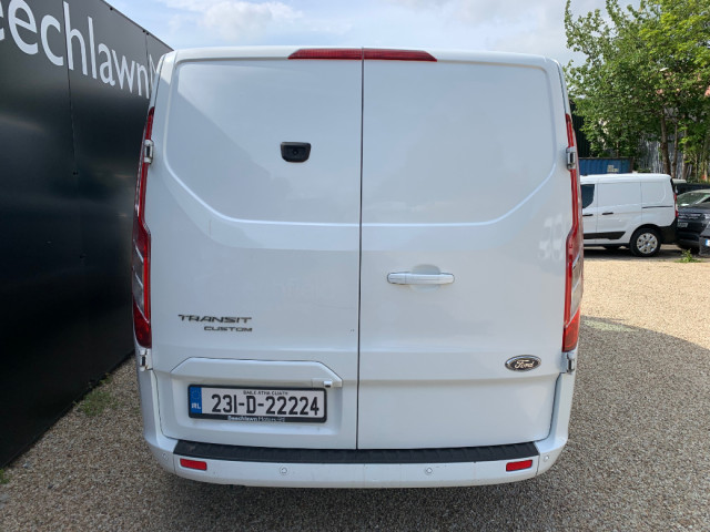 Image for 2023 Ford Transit Custom 2.0 TDCI 170 PS AUTO LIMITED // PRICE EXCL. VAT // 03/27 CVRT // FULL SERVICE HISTORY // AIR CON, CRUISE AND PARKING SENSORS // 