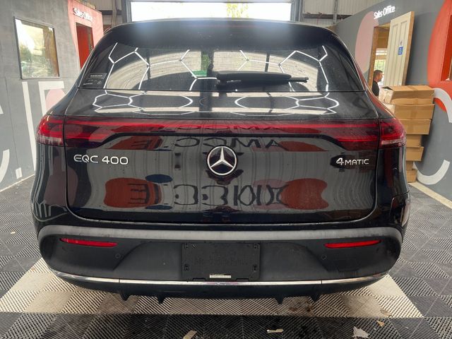 Image for 2022 Mercedes-Benz EQC 2022 MERCEDES-BENZ EQC400 AUTOMATIC / CRUISE CONTROL / PARKING CAMERA / PANORAMIC ROOF/ ELECTRIC MEMORY & HEATED SEATS / PADDLE SHIFTERS / AMBIENT LIGHTS AND MORE
