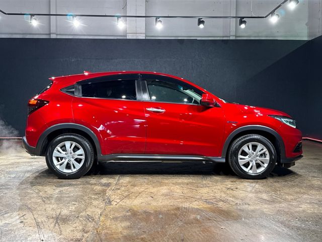 Image for 2018 Honda Vezel HYBRID 1.5L AUTOMATIC - ALLOY WHEELS - CRUISE CONTROL - LANE KEEP ASSIST - HEATING / AC CONTROLS - MULTI FUNCTION STEERING WHEEL