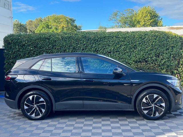 Image for 2023 Volkswagen ID.4 PURE 52KWH //ADAPTIVE CRUISE CONTROL // LEATHER/ALCANTARA HEATED SEATS // DIAMOND CUT ALLOYS