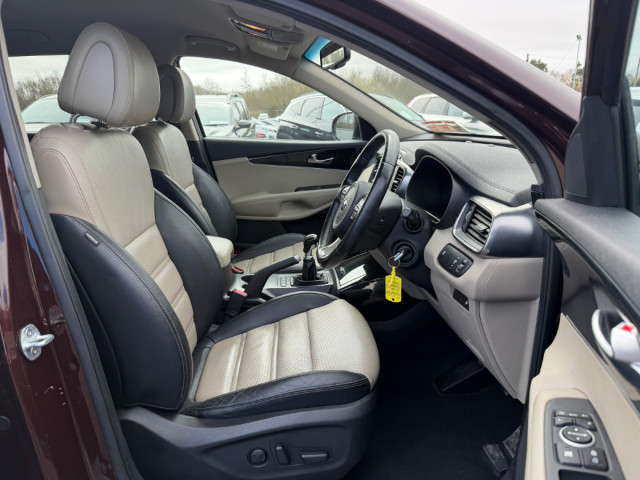 Image for 2017 Kia Sorento 7 SEATER Platinum 4X2 5DR *FULL LEATHER / HEATED SEATS / REVERSING CAMERA*