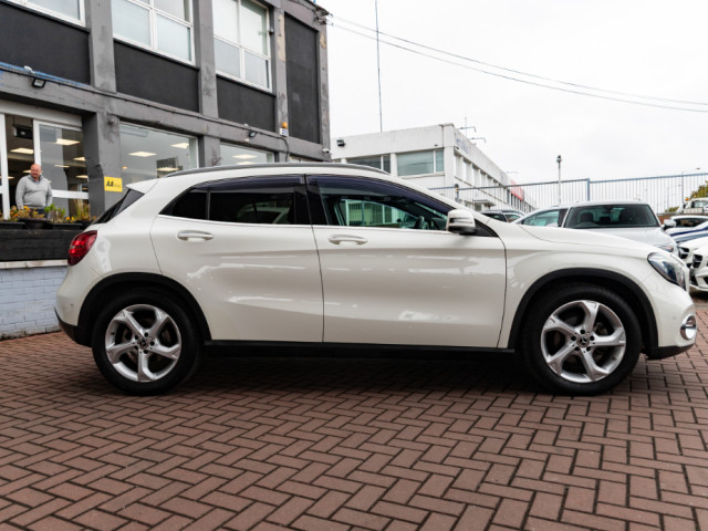 Image for 2018 Mercedes-Benz GLA Class MERCEDES BENZ GLA180 AMG-LINE 5DR ESTATE AUTOMATIC LOADED WITH EXTRAS // STUNNING CAR IN AS NEW CONDITION // BUY WITH CONFIDENCE AA AND SIMI APPROVED DEALER 2025 // FINANCE ARRANGED // ALL TRADE INS 