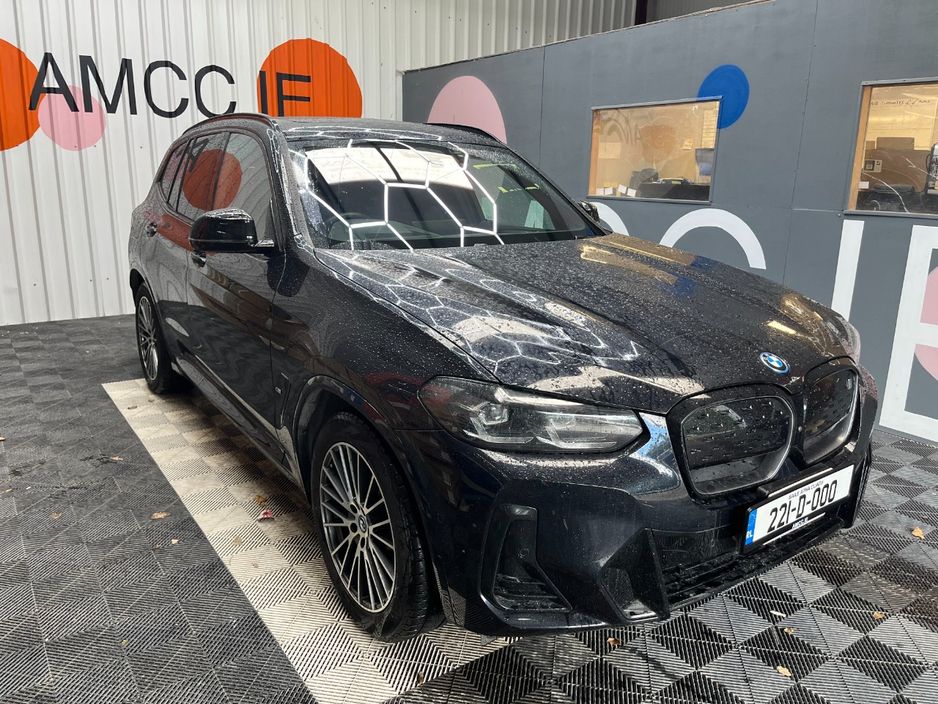 Image for 2022 BMW iX3 2022 BMW IX3 M-SPORT AUTOMATIC / CRUISE CONTROL / PARKING CAMERA / ELECTRIC MEMORY & HEATED SEATS / AMBIENT LIGHTS / PANORAMIC SUNROOF AND MORE